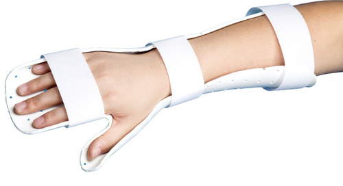 Preformed Resting Pan Mitt Splint